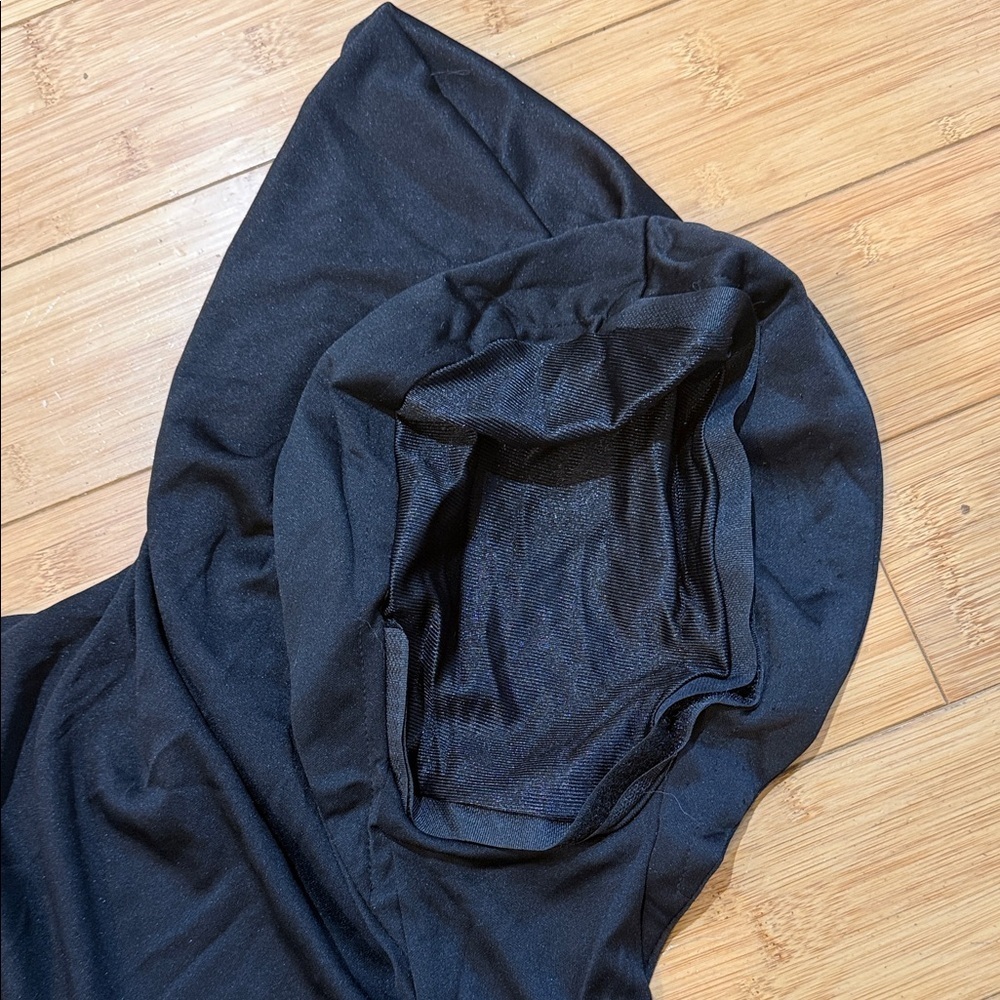 Kids Black Hooded Costume "Unknown Phantom" from Spirit Halloween size S 4-6 - Picture 4 of 8